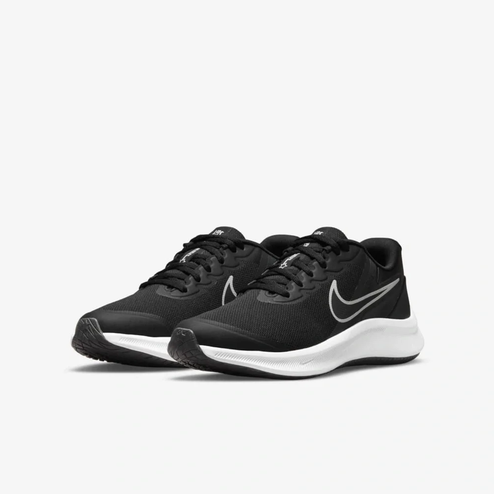 Nike Star Runner 3
Older Kids' Road Running Shoes - Picture 1 of 7